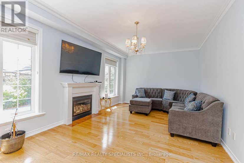 8 Tovey Terrace — photo 2 of 20