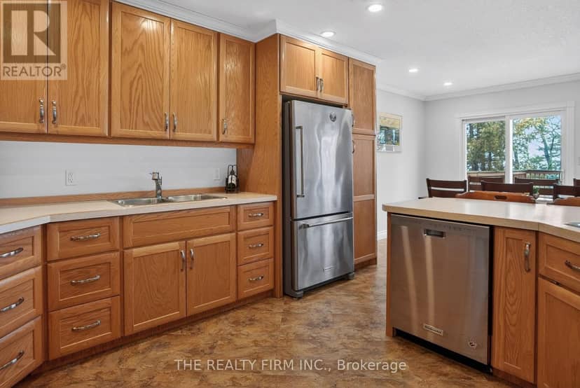 4084 Bluepoint Drive — photo 7 of 40