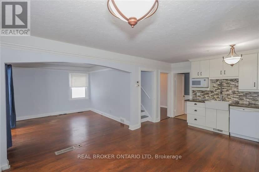 153 Hale Street — photo 7 of 28