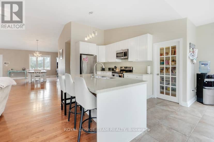 986 South Gower Drive — photo 13 of 37