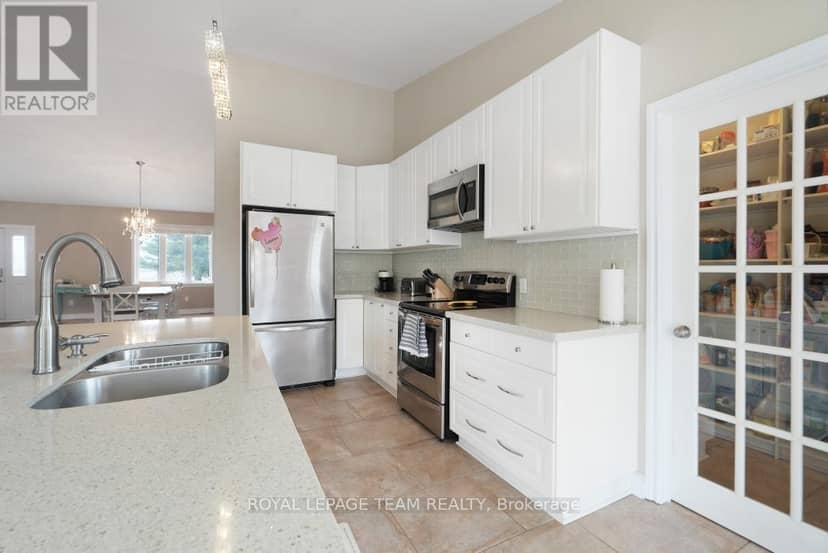 986 South Gower Drive — photo 14 of 37