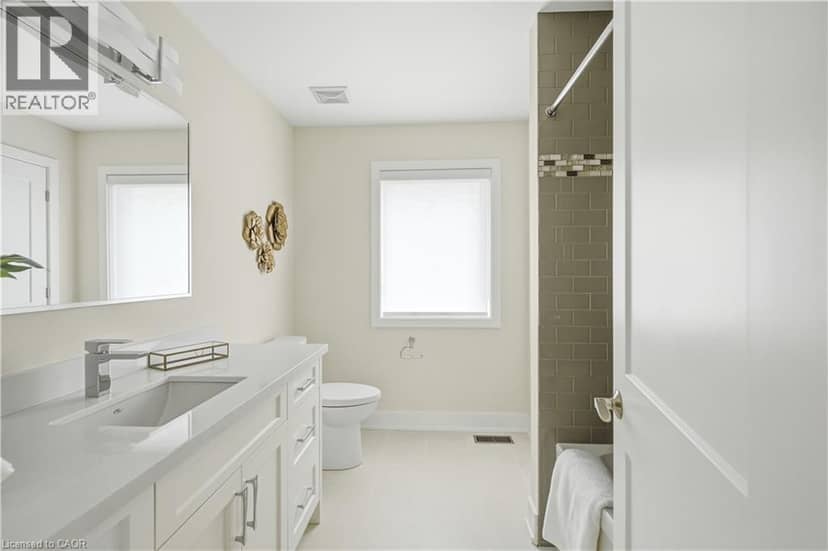 4 MERITAGE Lane — photo 22 of 40