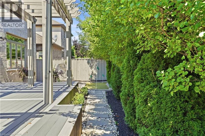4 MERITAGE Lane — photo 36 of 40