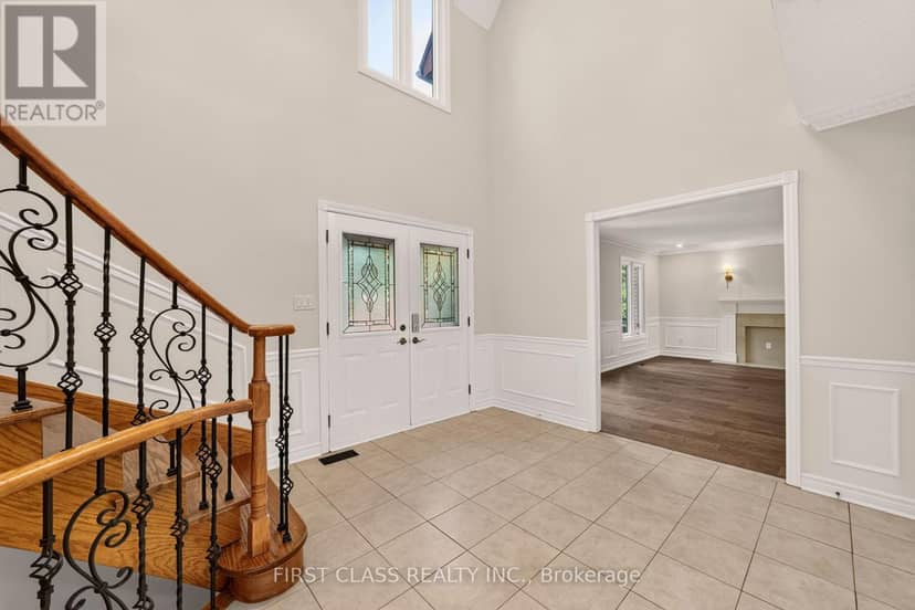 30 Ritter Crescent — photo 3 of 40