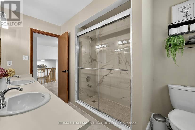 631 Lockhart Road — photo 17 of 38