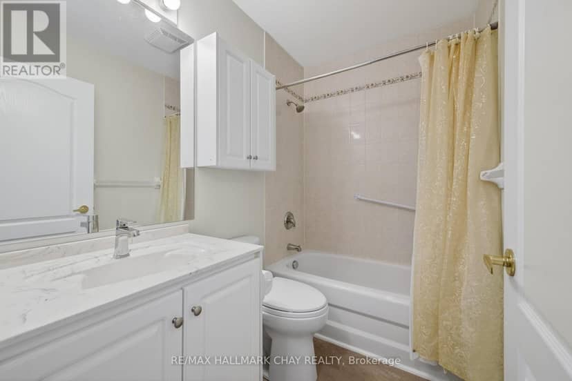 11 - 275 Huron Street — photo 22 of 26