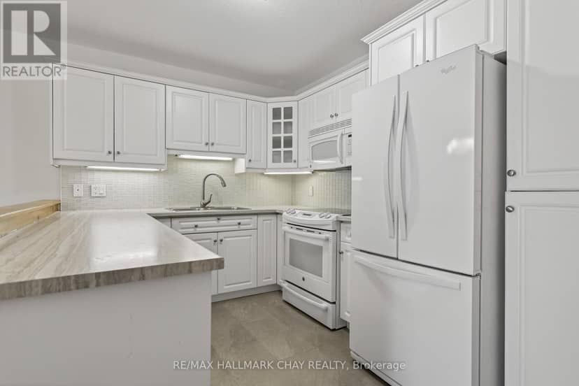 11 - 275 Huron Street, Clearview, photo 7