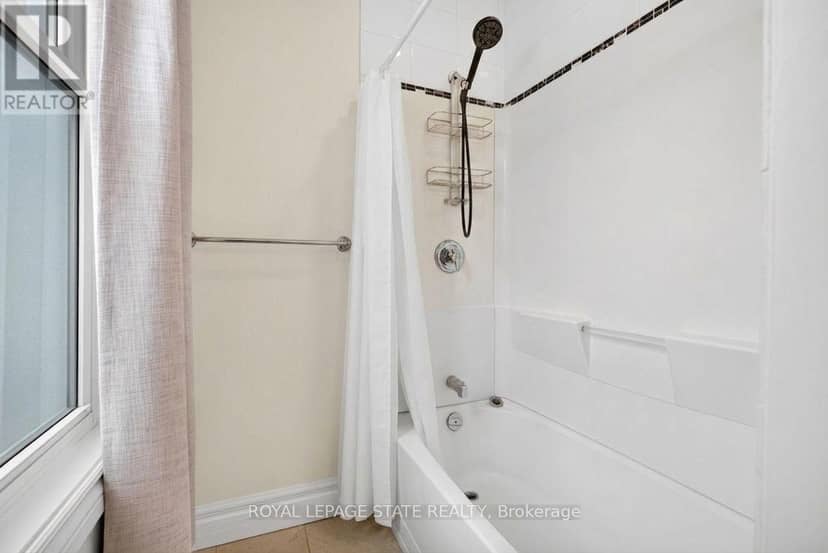 221 Grand River Avenue — photo 16 of 36
