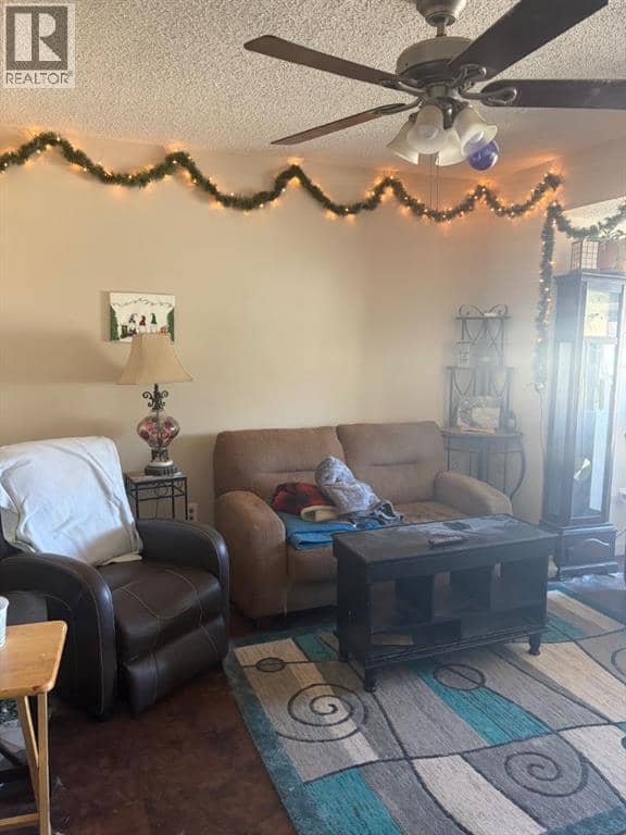 712 9 Avenue S — photo 12 of 26