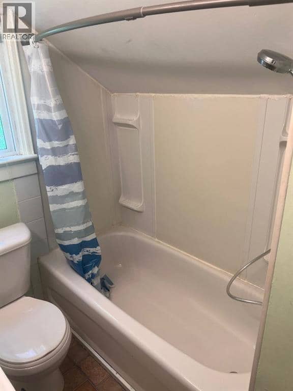 712 9 Avenue S — photo 23 of 26