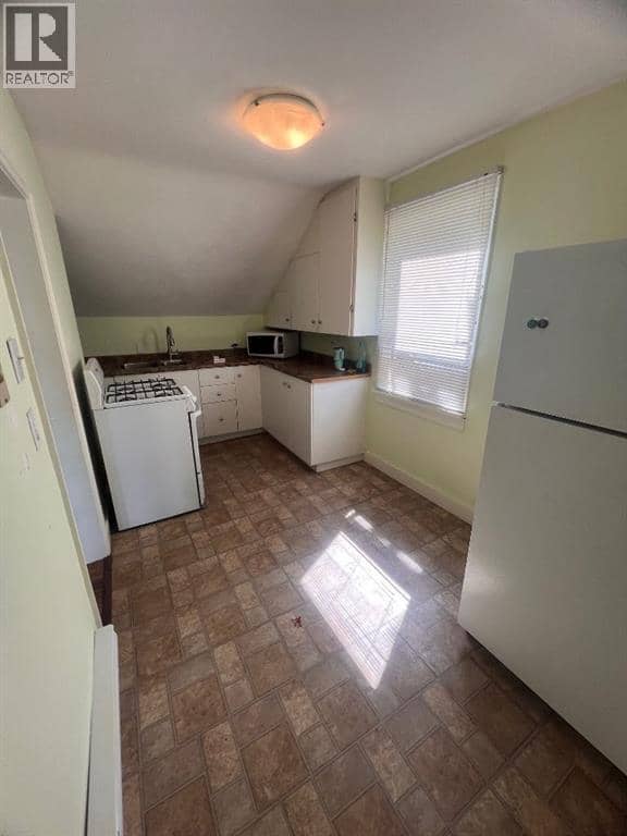 712 9 Avenue S — photo 24 of 26