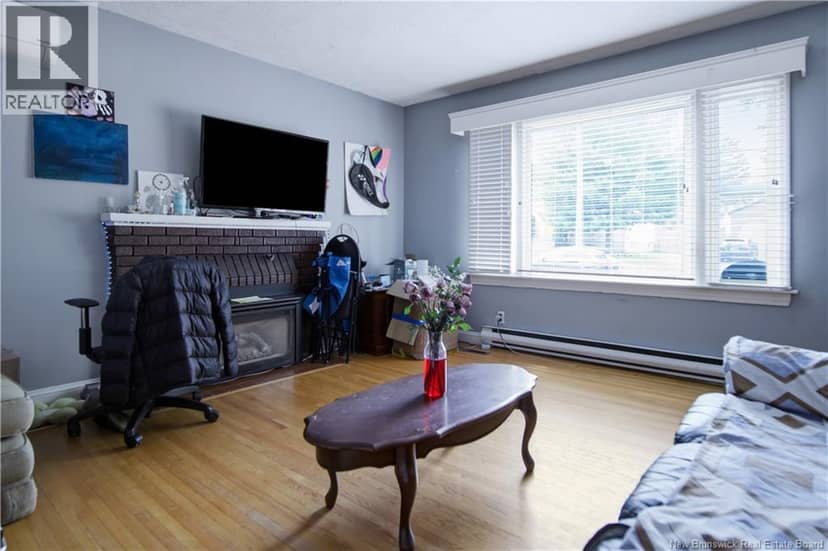 173 Maple Street — photo 4 of 29