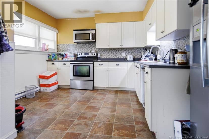173 Maple Street — photo 6 of 29