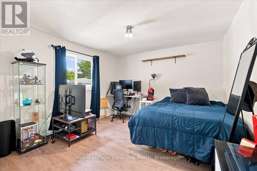 6 Royal Beech Drive — photo 19 of 38