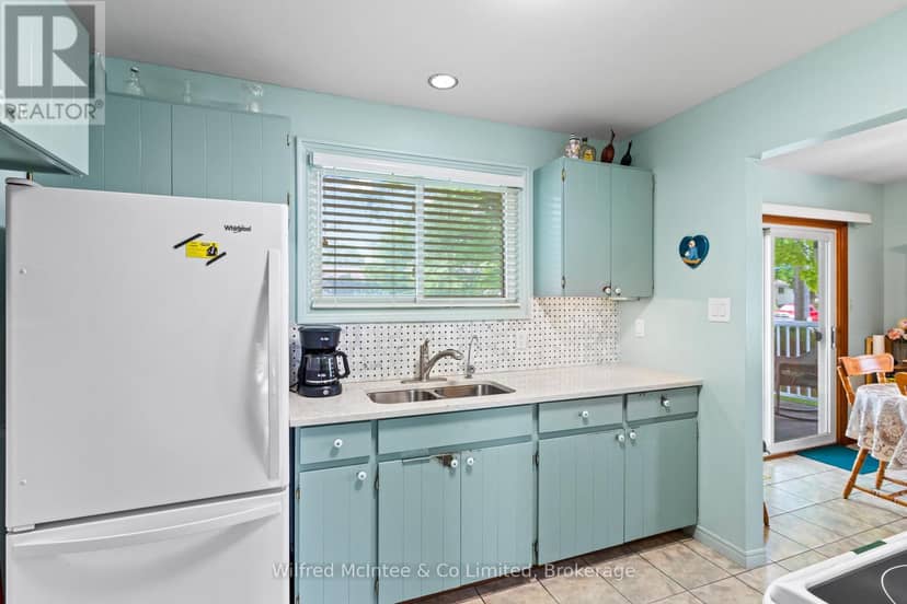 455 Bruce Street — photo 19 of 40