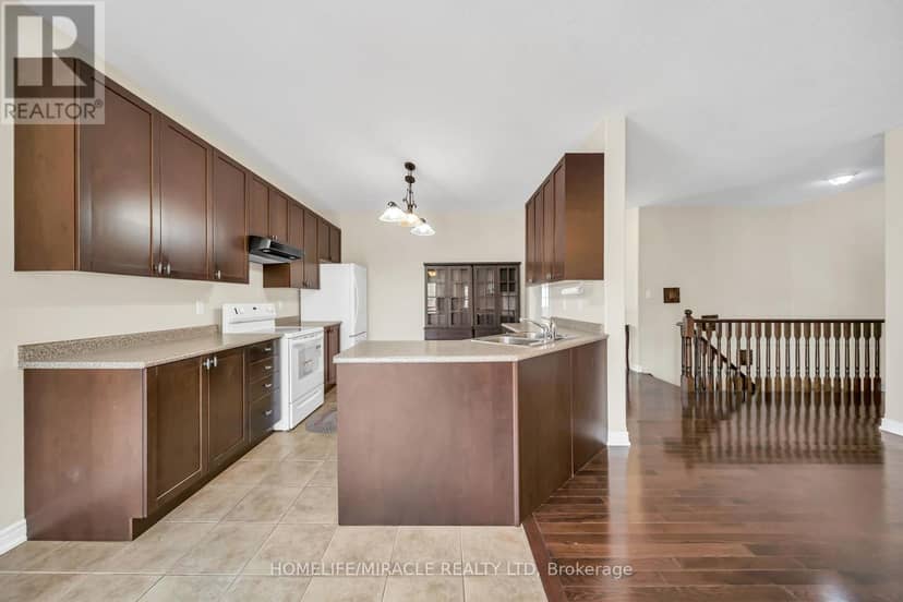 57 Bronze Crescent — photo 14 of 40