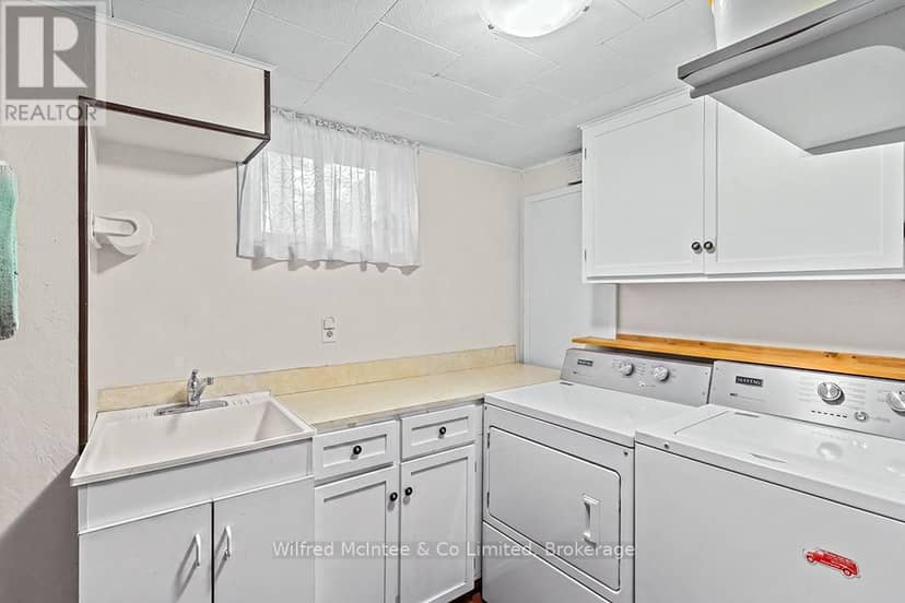 455 Bruce Street — photo 37 of 40