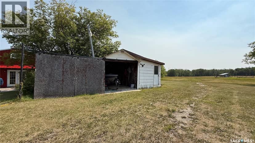 Turtleford Acreage. — photo 26 of 40