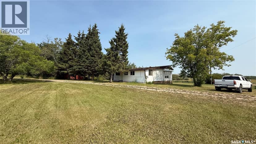 Turtleford Acreage. — photo 28 of 40