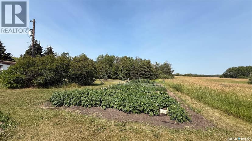 Turtleford Acreage. — photo 5 of 40