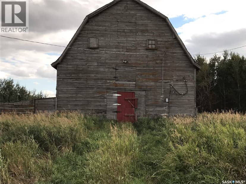 Turtleford Acreage. — photo 9 of 40