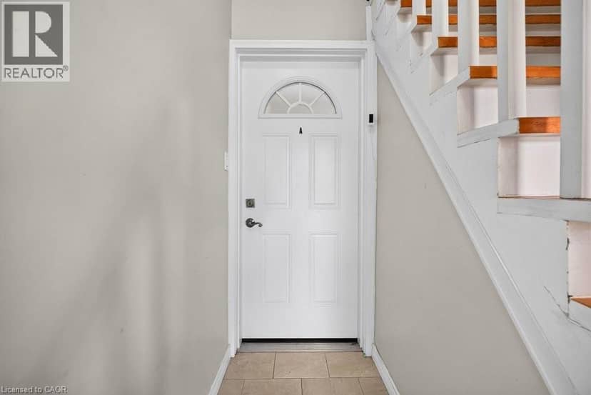 221 GRAND RIVER Avenue, Brantford, photo 4