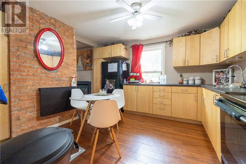216 Elm Street — photo 37 of 40
