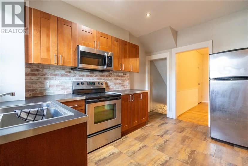 216 Elm Street — photo 16 of 40