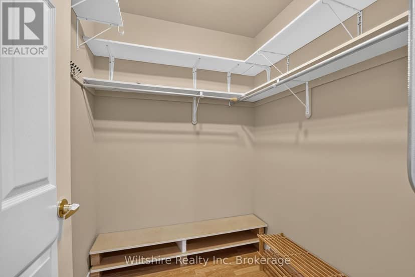 33 Fairs Crescent — photo 13 of 25