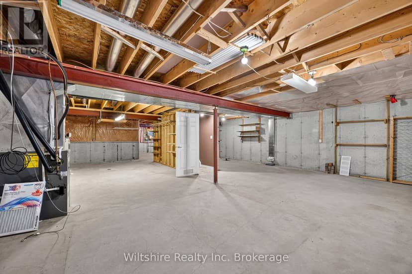 33 Fairs Crescent — photo 16 of 25