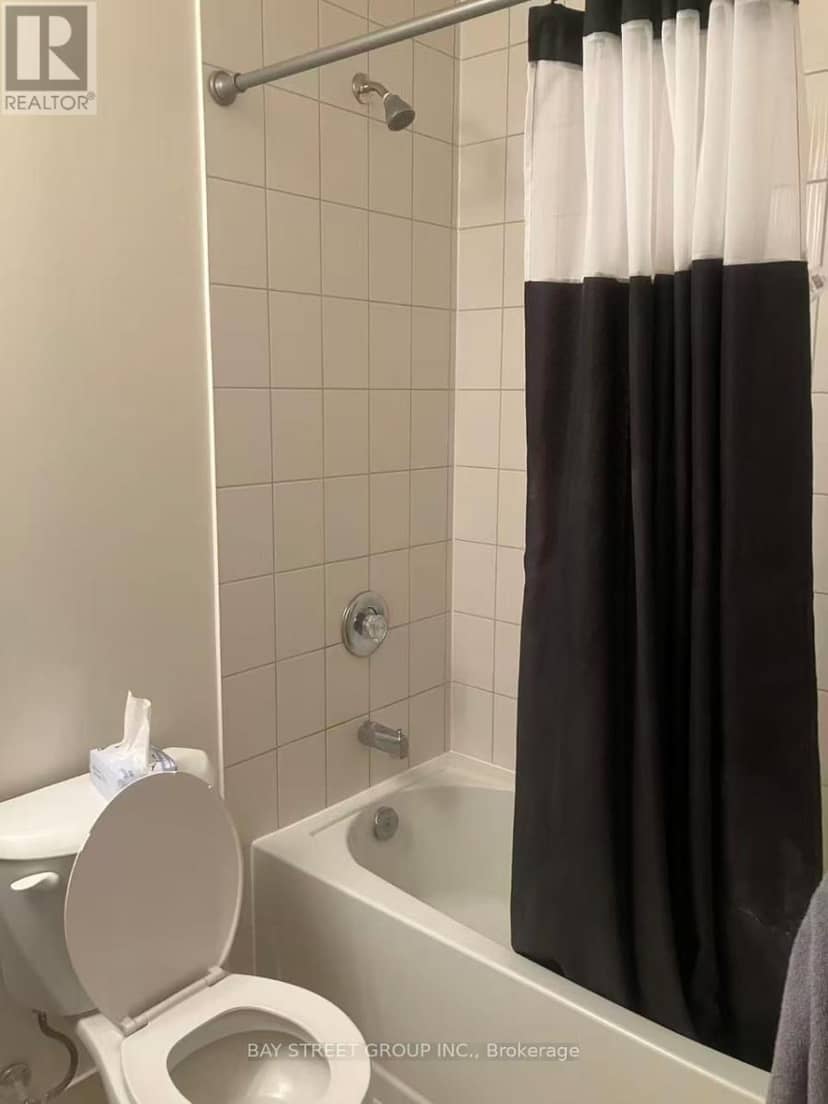 919 - 4955 Yonge Street — photo 16 of 21