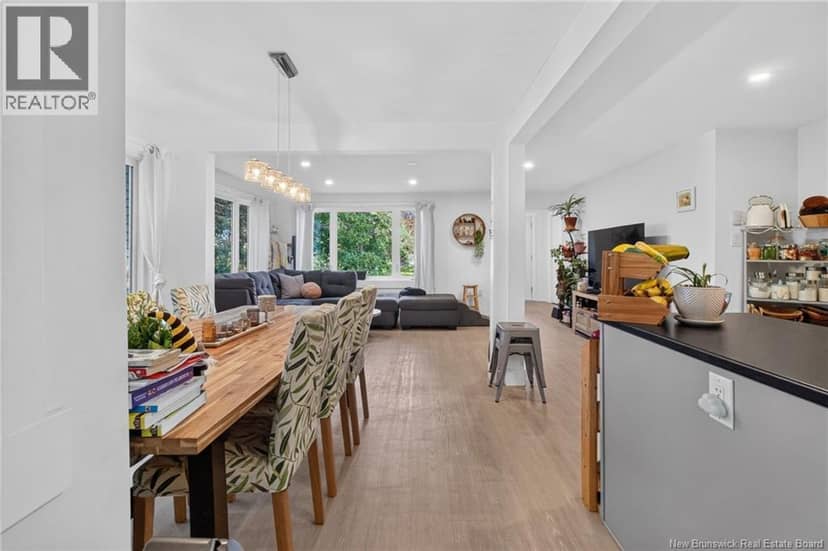 129 Gaskin — photo 12 of 40