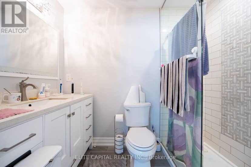 405 King Street E — photo 10 of 17