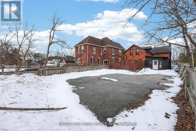 89 Toronto Street — photo 2 of 30