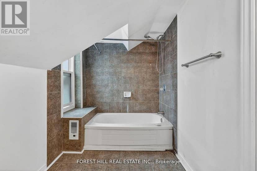 89 Toronto Street — photo 24 of 30