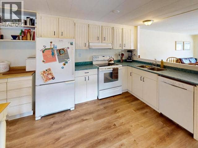 42-4500 CLARIDGE ROAD, Powell River, photo 2