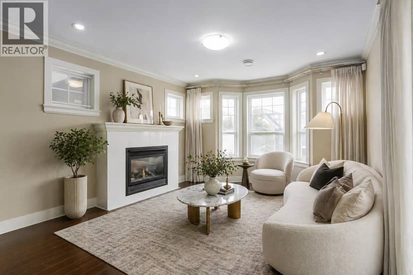 213 HUME STREET, New Westminster, photo 2