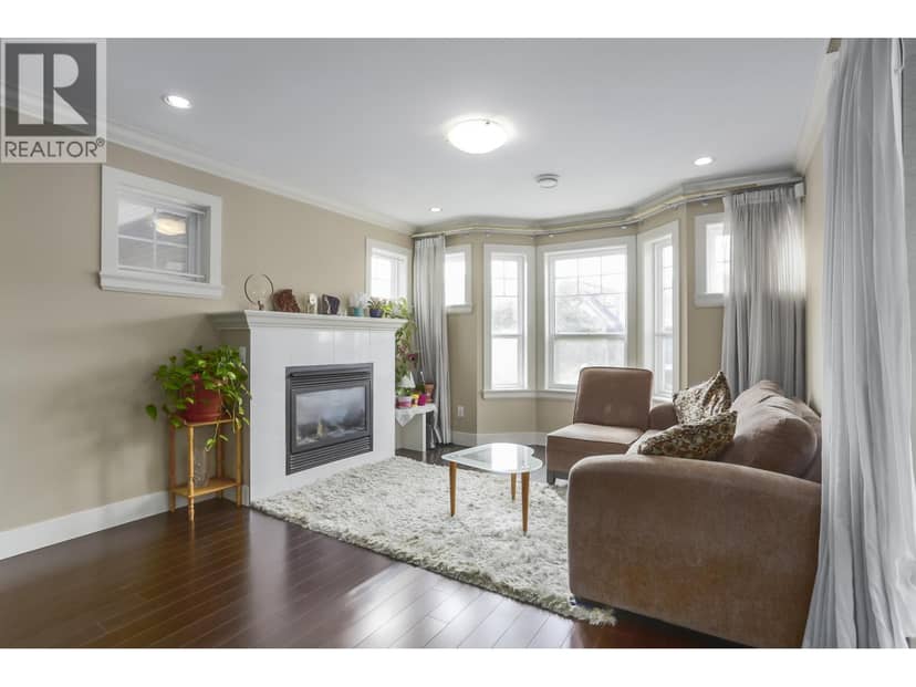 213 HUME STREET, New Westminster, photo 3