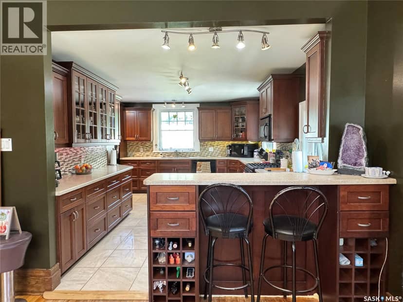 607 Barnett Drive — photo 12 of 38