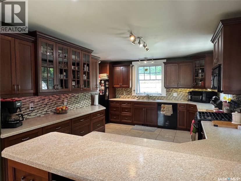 607 Barnett Drive — photo 13 of 38