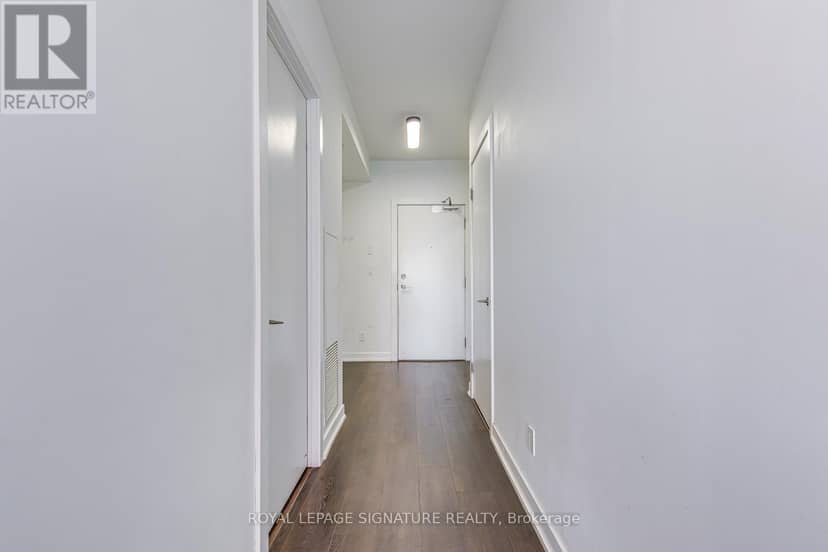 1901 - 20 Bruyeres Mews — photo 7 of 27