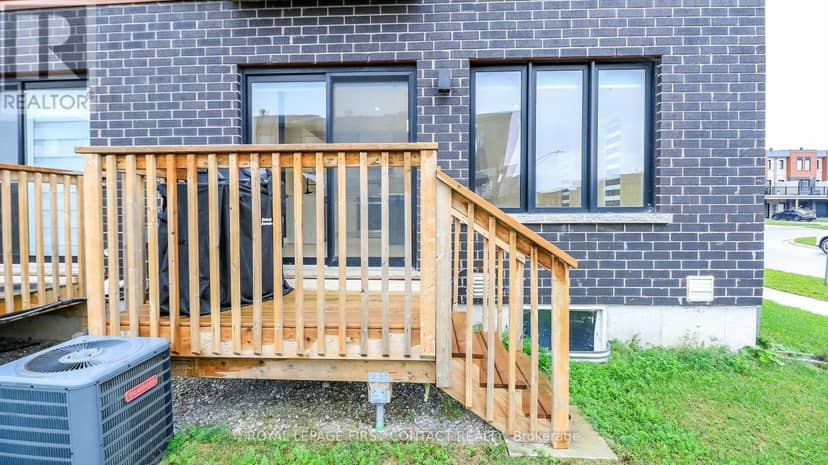 92 Fairlane Avenue — photo 10 of 36