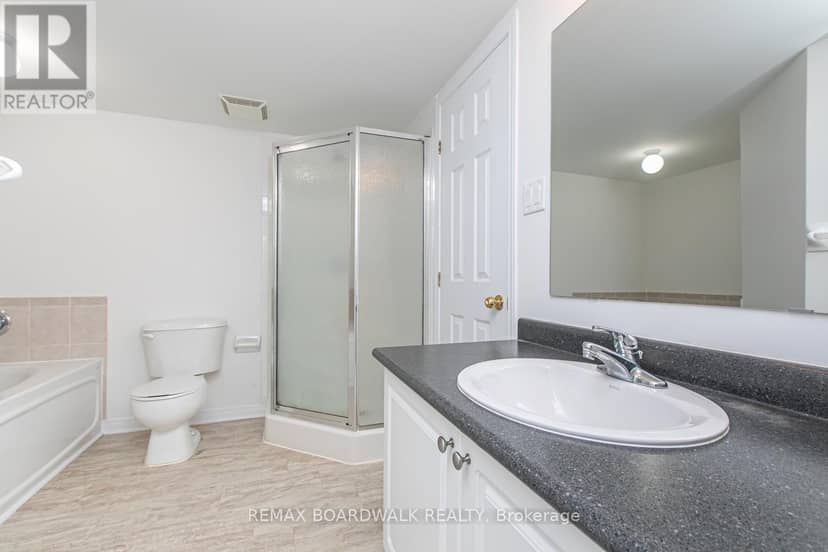 246 Gershwin Private — photo 21 of 24