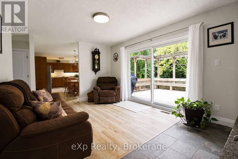 271 River Road — photo 7 of 40