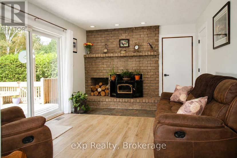 271 River Road — photo 8 of 40