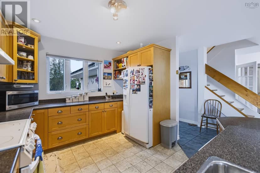 98 Pleasure Cove Road — photo 13 of 40