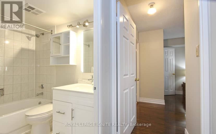 503 - 10 Malta Avenue — photo 15 of 35