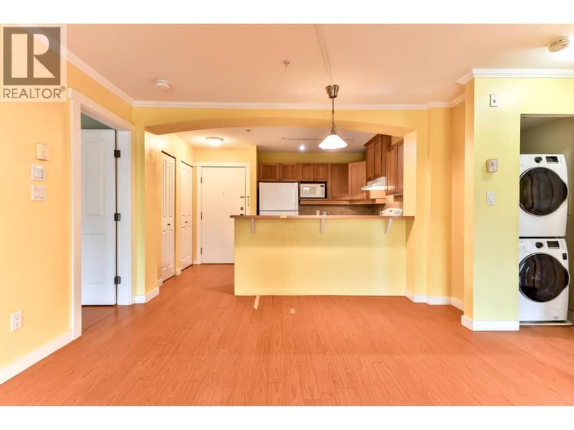 312 1420 PARKWAY BOULEVARD, Coquitlam, photo 3