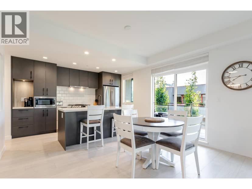 306 3018 ST. GEORGE STREET, Port Moody, photo 3