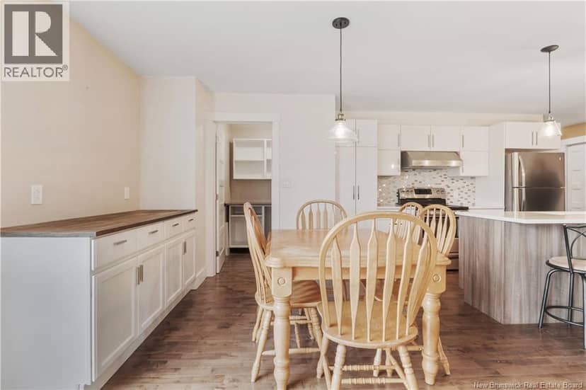 18 Louis-Bourg Road — photo 29 of 40